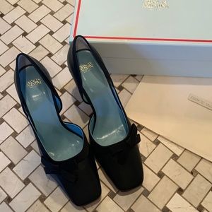 Frances Valentine Sinclair Pump Black Soft Calf Leather Bow Trim 8.5 BNIB New